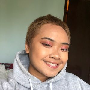 Meet your Posher, Stacey